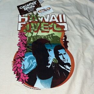 NEW M Crazy Shirts Hawaii Five-O OFF WHITE T Shirt COCONUT DYED UPF 50+ men’s M